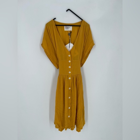 Leon & Harper Rhina Tie Belted Front Button Mini Dress In Yellow - Picture 2 of 6
